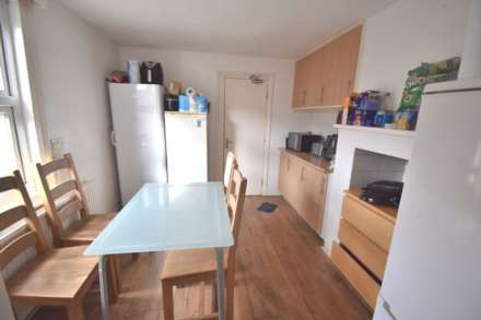 Erleigh Road, Reading, Image 4