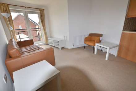 Iliffe Close, Reading, Image 3