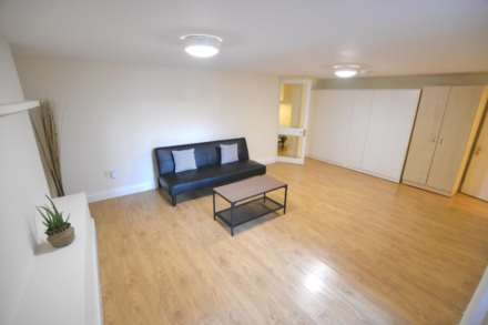 London Road, Reading, Image 2