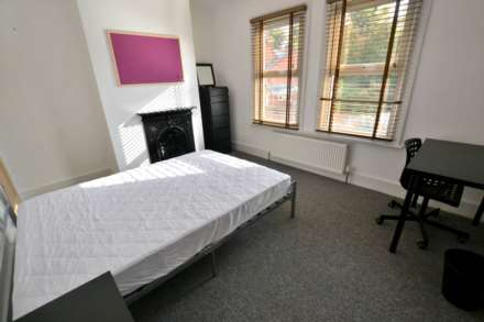 Liverpool Road, Reading, Image 4