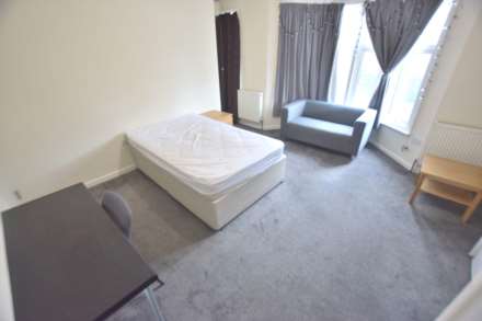 Christchurch Road, Reading, Image 2