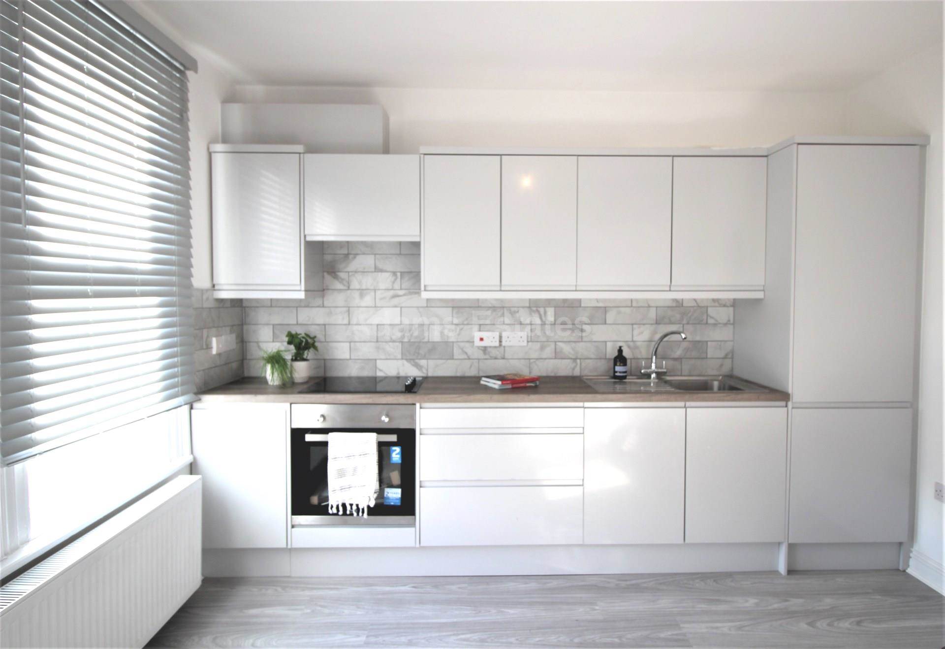 Tilehurst Road, Reading, Image 4