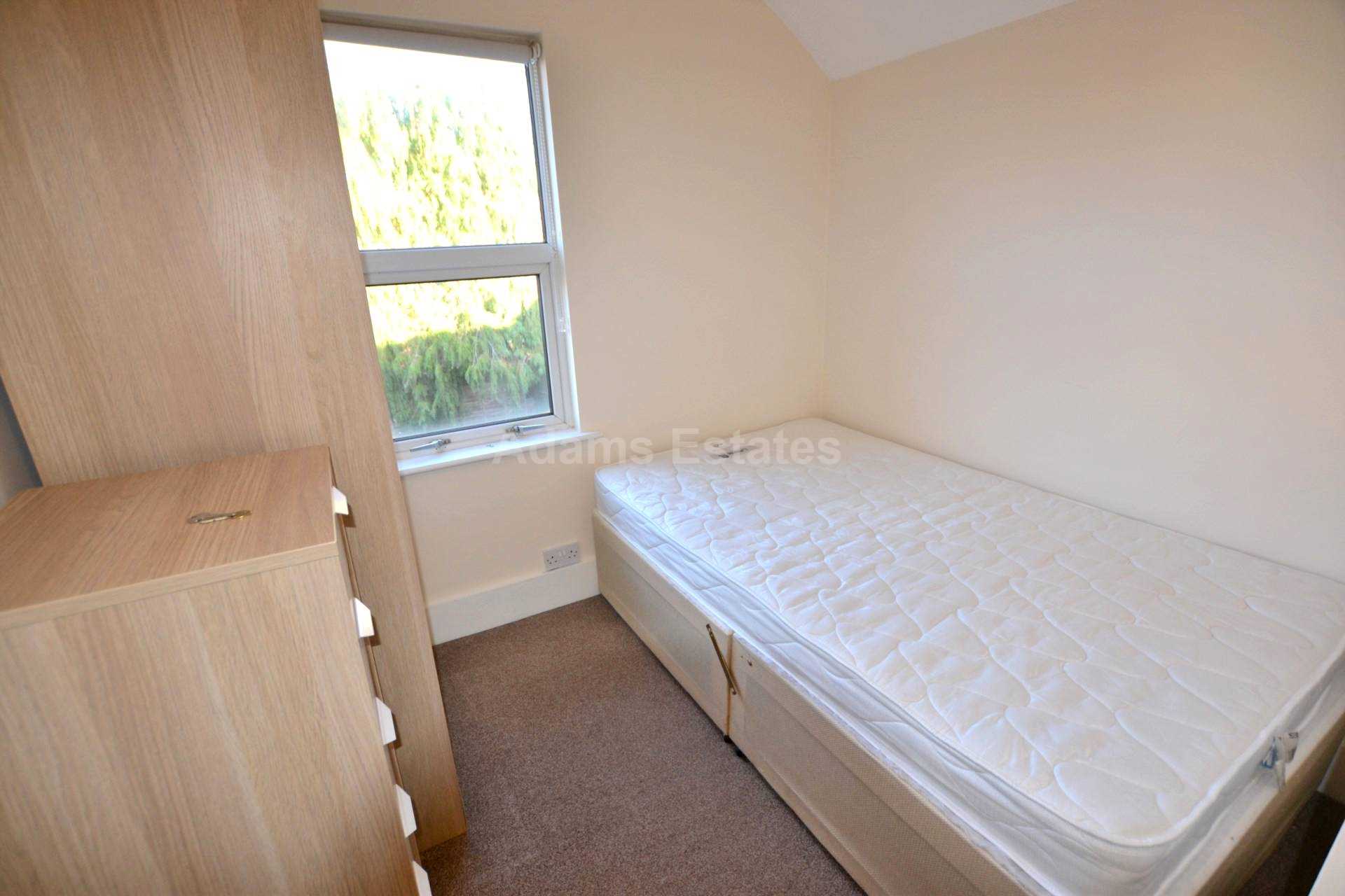 Curzon Street, Reading, Image 8