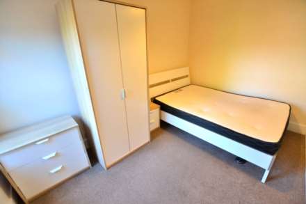 Curzon Street, Reading, Image 10