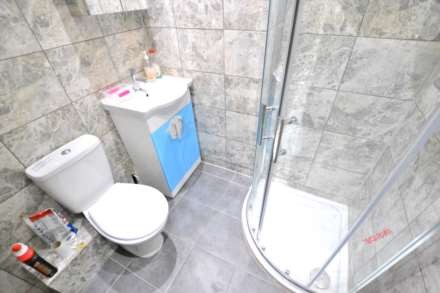 Watlington Street, Reading, Image 12