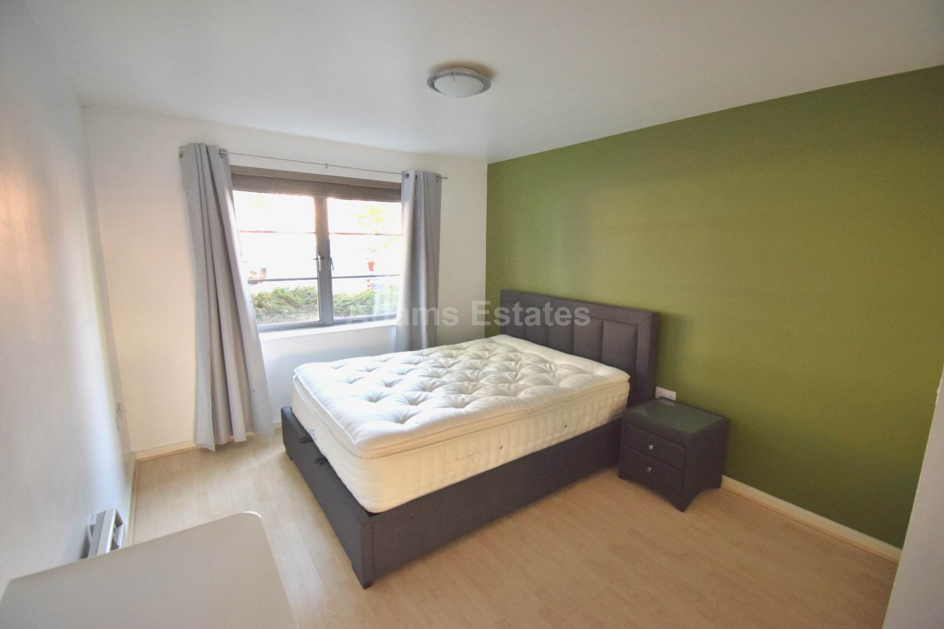 Quadrant Court, Jubilee Square, Image 5
