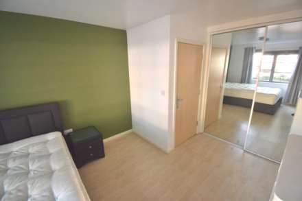 Quadrant Court, Jubilee Square, Image 7