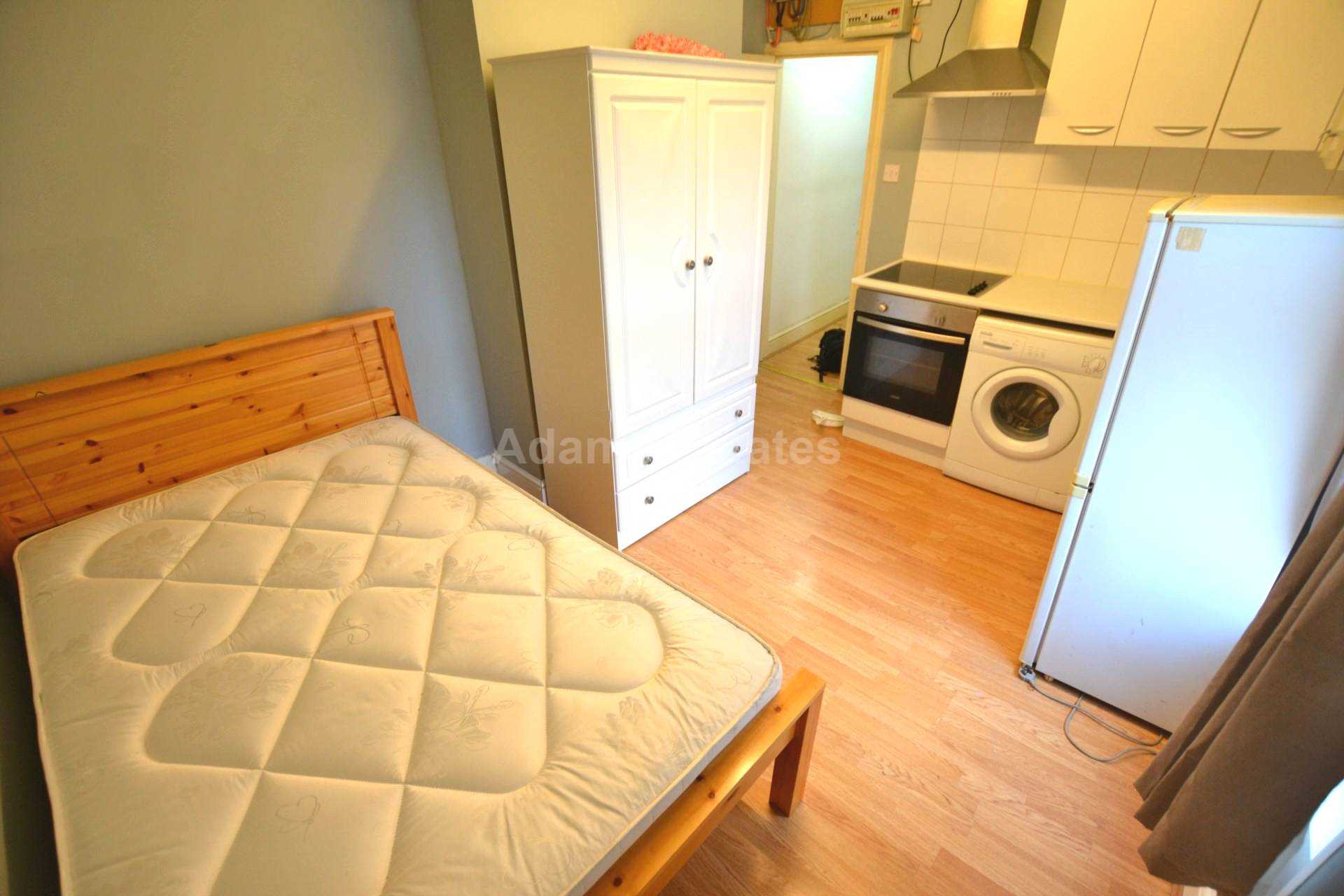 Flat 5, London Street, Reading, Image 1
