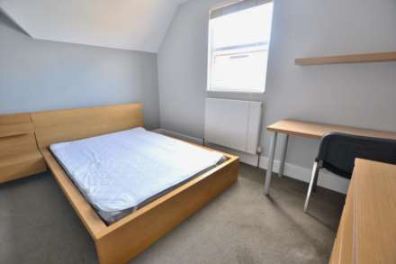 Hamilton Road, Reading, Image 4