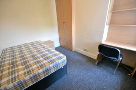 Swainstone Road, Reading, England, Image 6