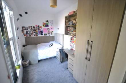 8 Bedroom Terrace, Christchurch Road, Reading