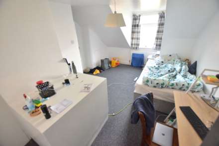 Essex Street, Reading, Image 8