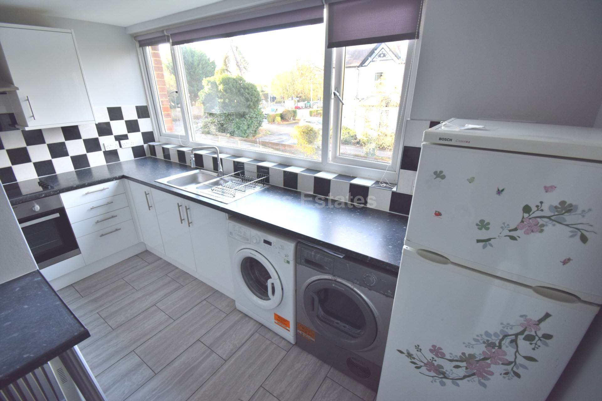 Petworth Court, Bath Road, Reading, Image 2