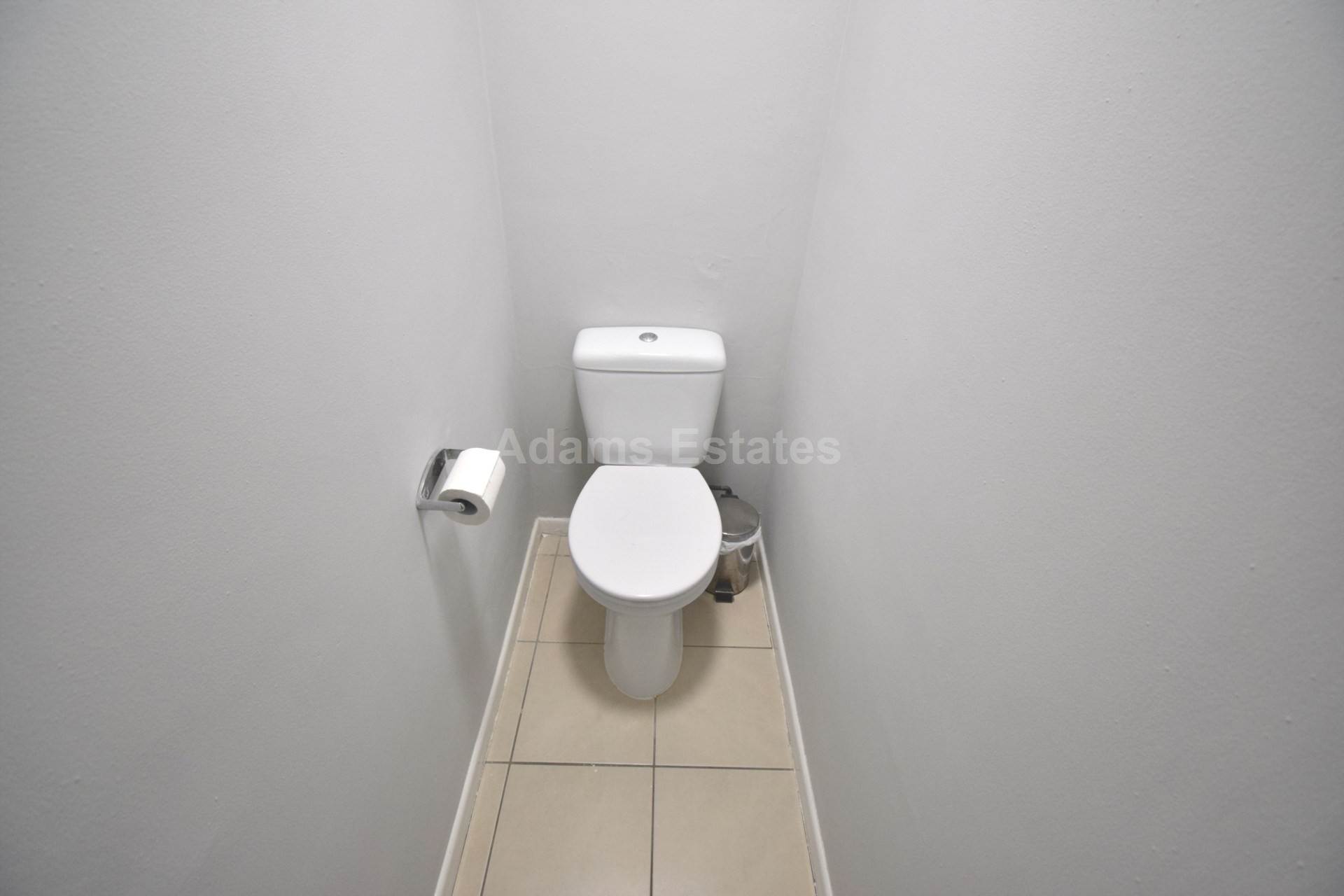 Petworth Court, Bath Road, Reading, Image 9