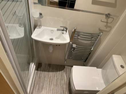 Upper Crown Street, Reading, Image 10