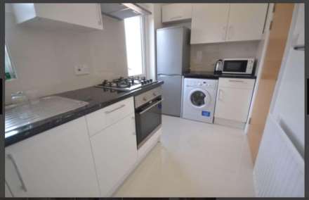 Upper Crown Street, Reading, Image 3