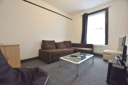 Blenheim Road, Reading, Image 1