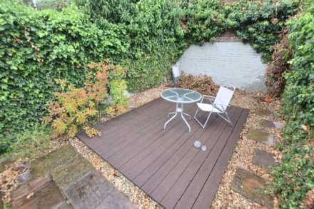 Donnington Gardens, Reading, Image 10