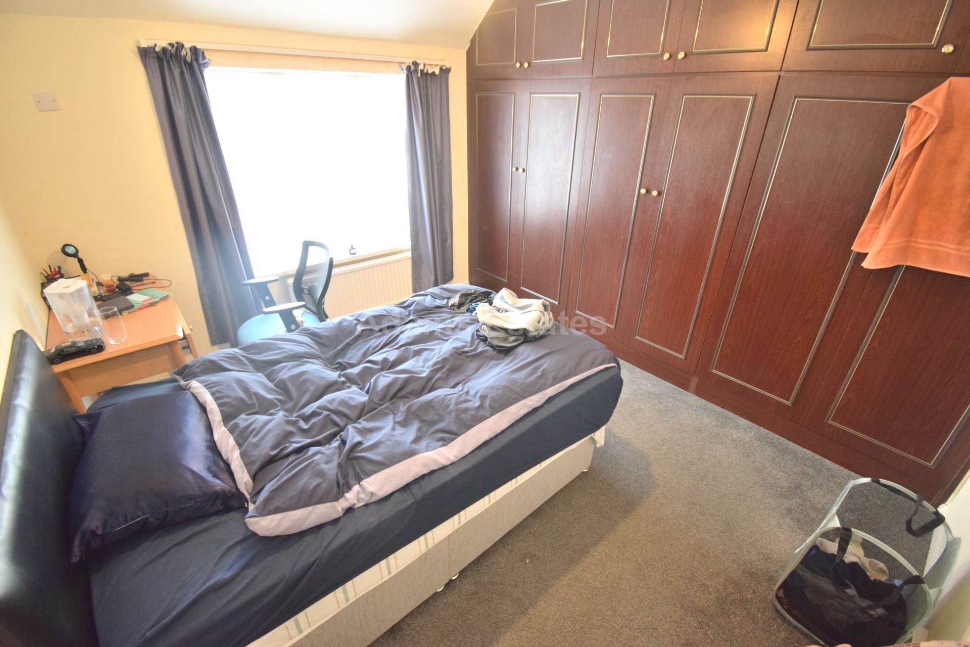 Culver Lane, Earley, Image 12