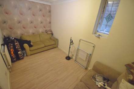 Culver Lane, Earley, Image 7