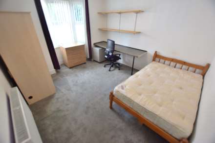 Donnington Road, Reading, Image 4