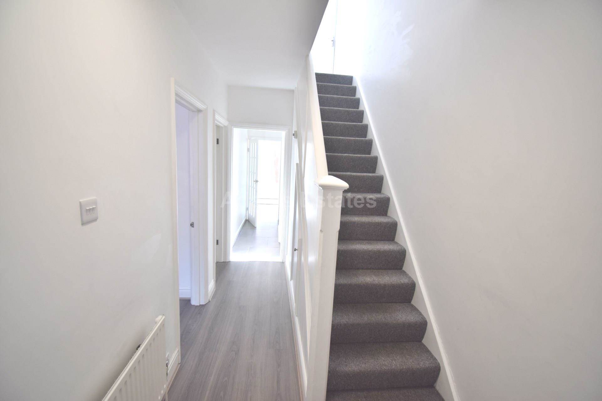 Wantage Road, Reading, Image 2