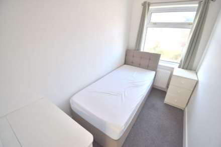 Wantage Road, Reading, Image 11