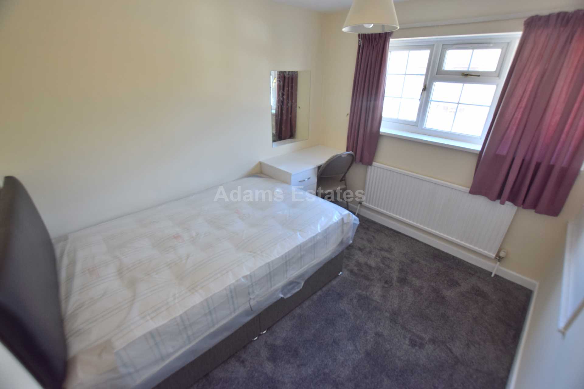 Woolacombe Drive, Reading, Image 10