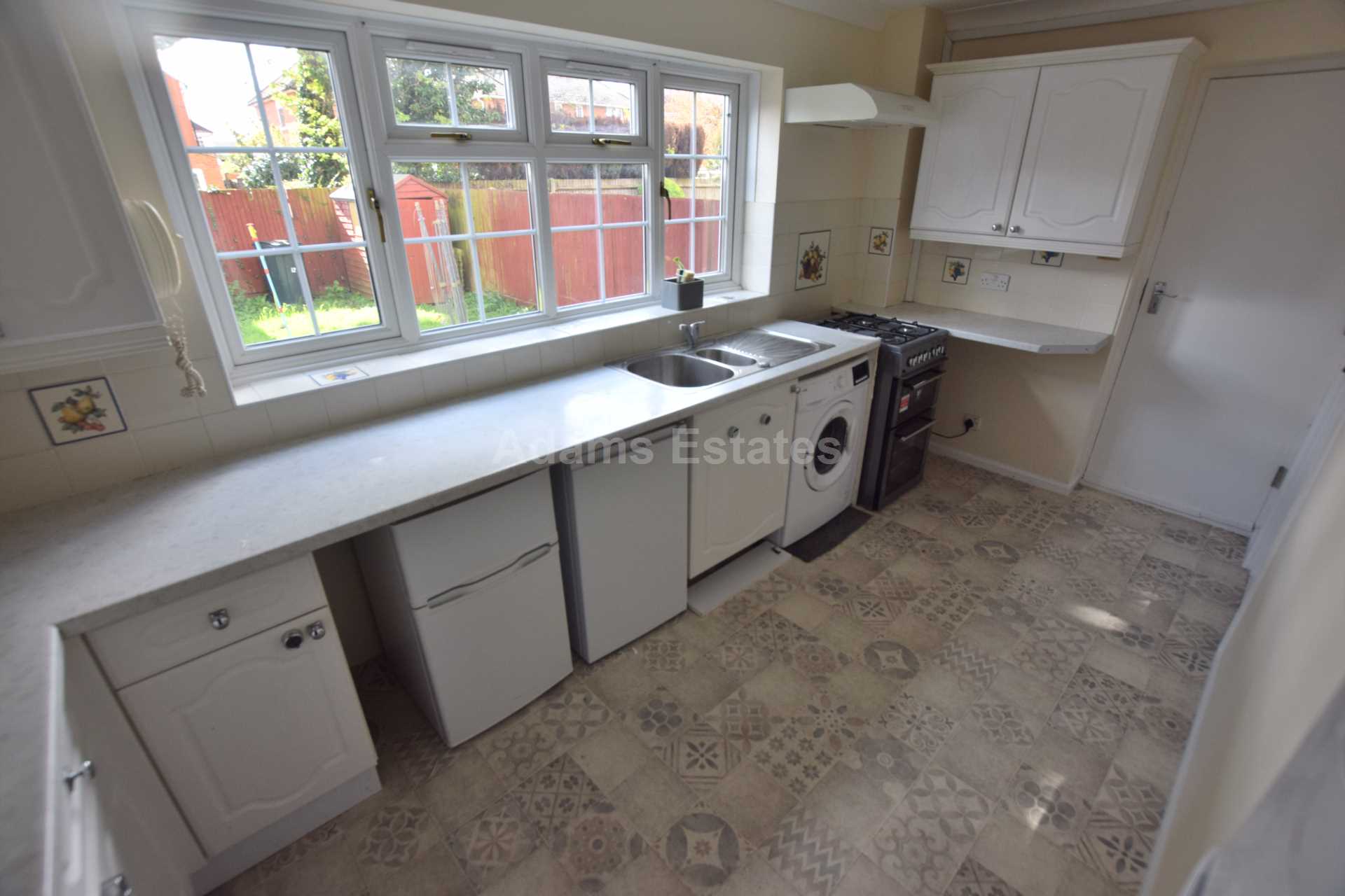 Woolacombe Drive, Reading, Image 4