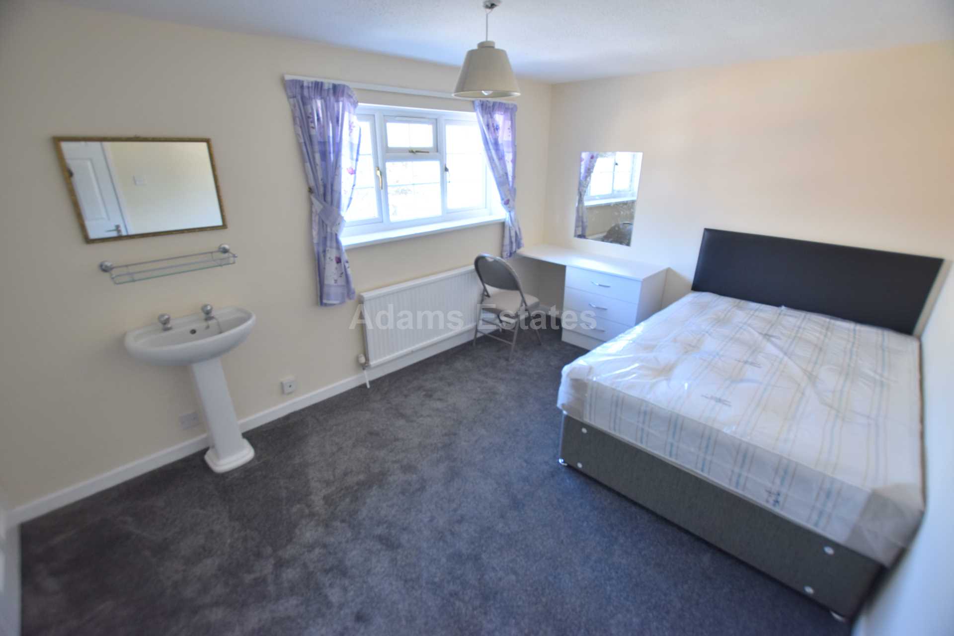 Woolacombe Drive, Reading, Image 6