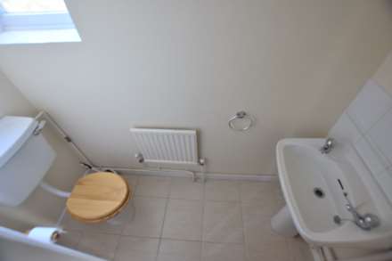 Woolacombe Drive, Reading, Image 12