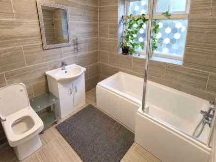 Room 4, Zinzan Street, Reading, Image 6