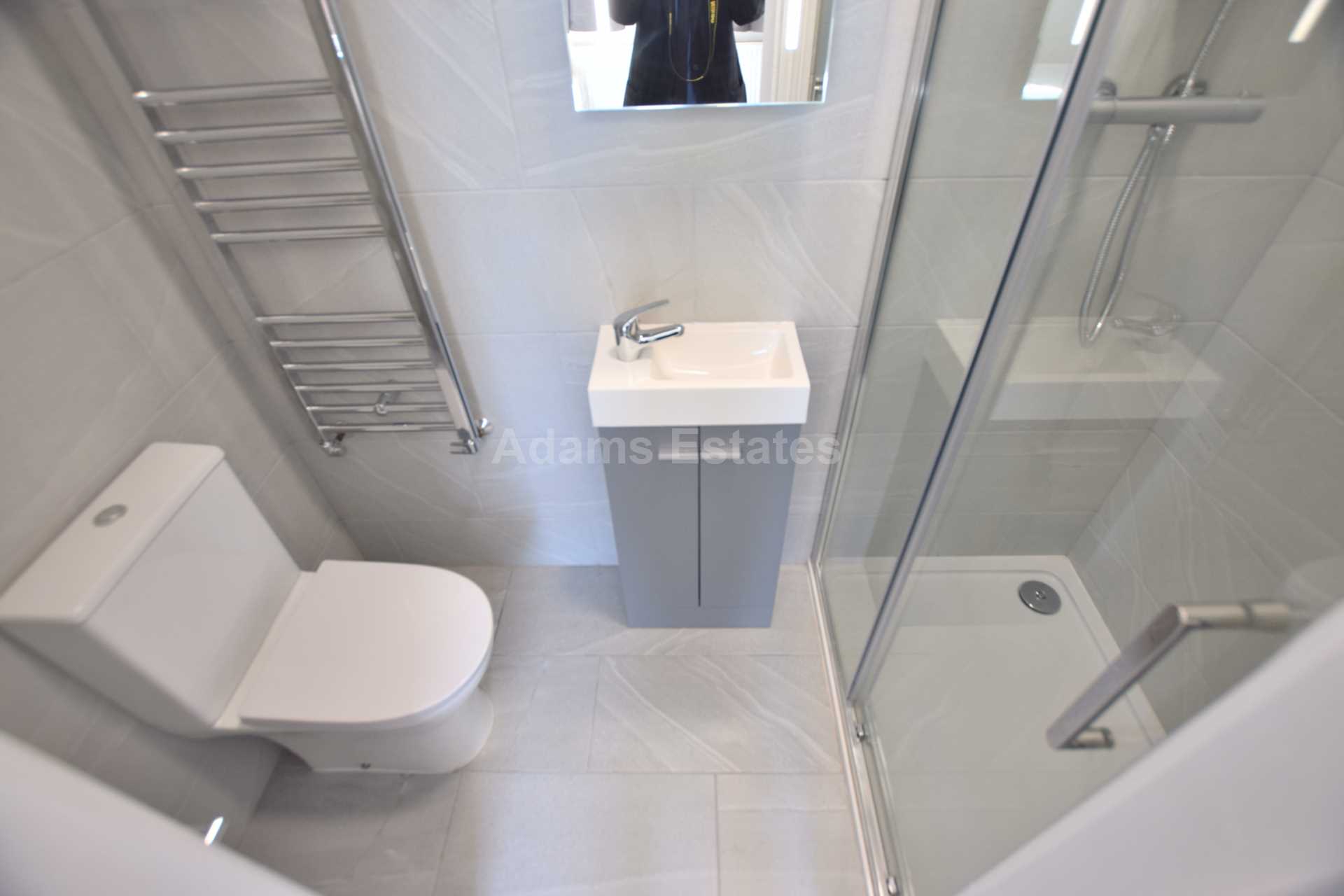 Room 2, Wokingham Road, Reading, Image 3