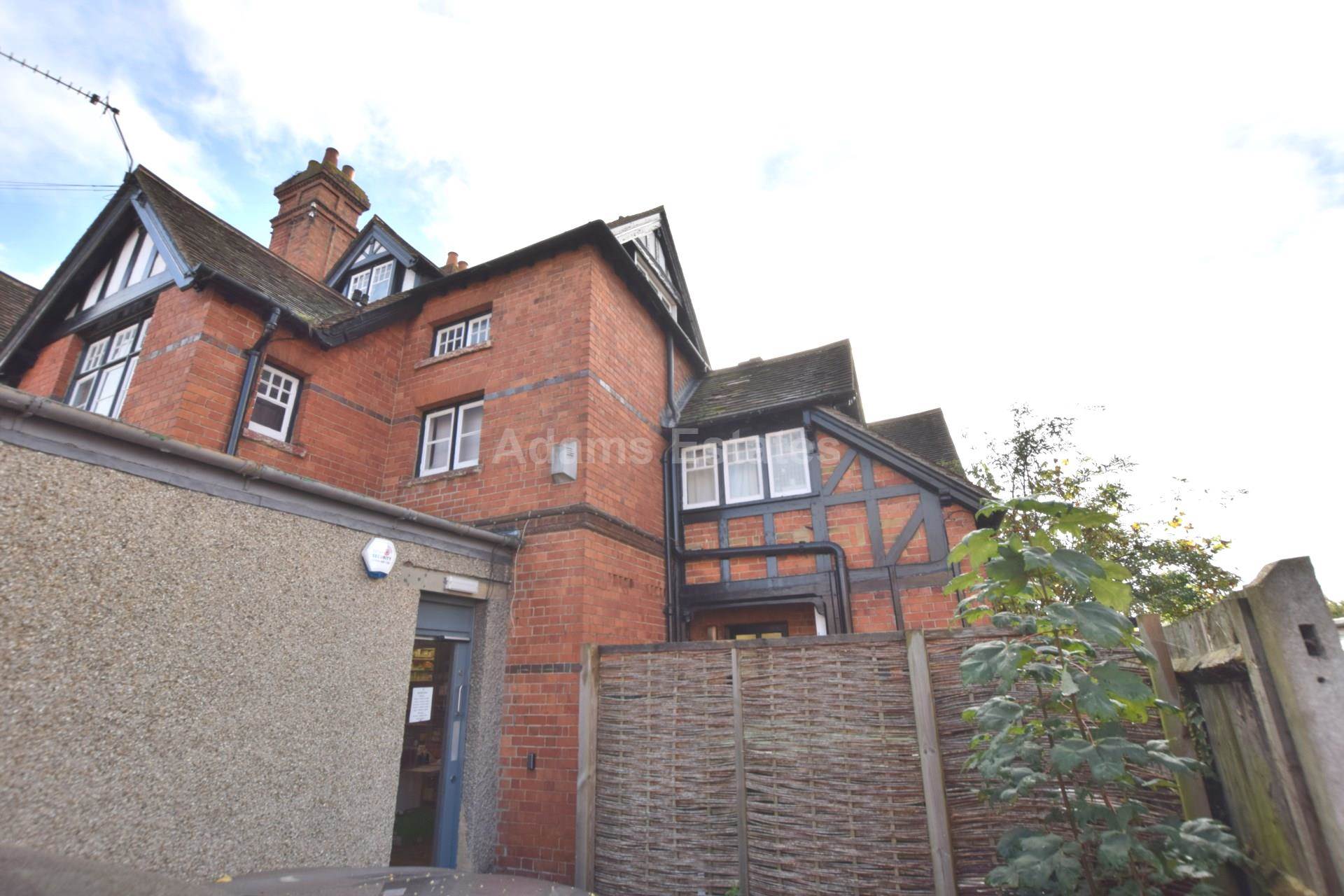 High Street, Goring, Image 14