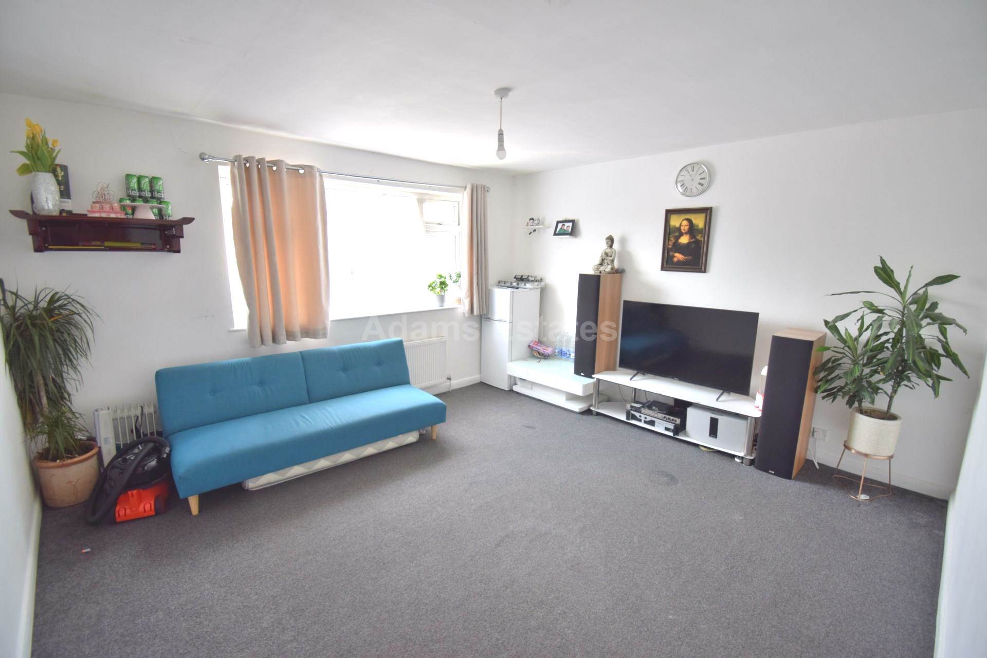 Dedworth Road, Windsor, Image 1