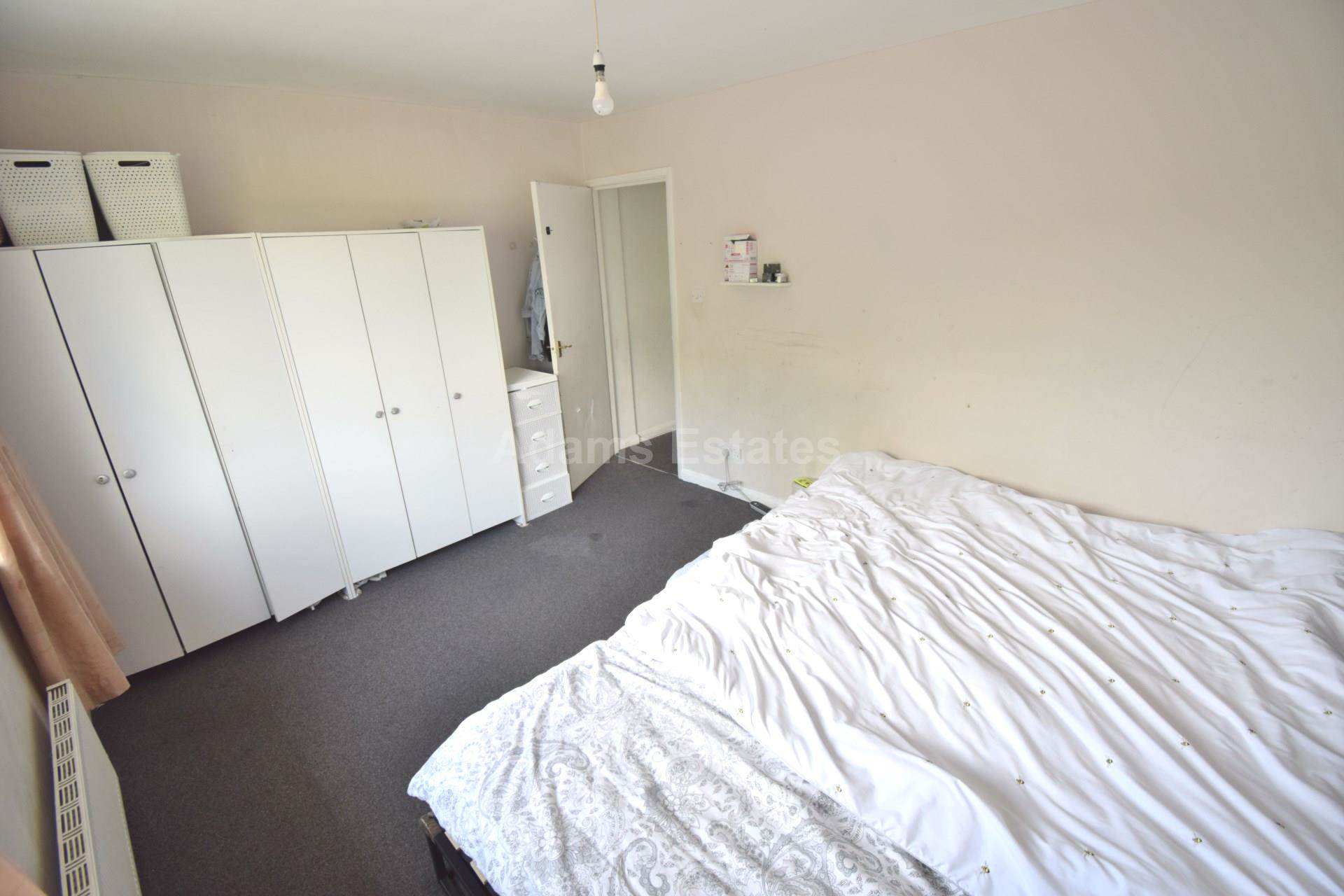 Dedworth Road, Windsor, Image 4