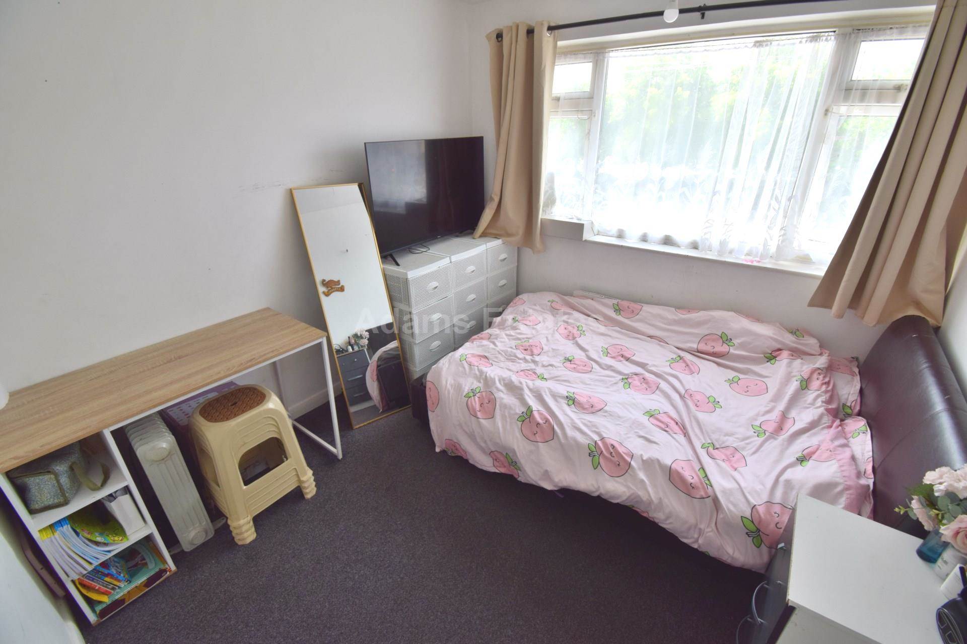 Dedworth Road, Windsor, Image 5