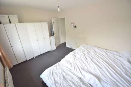 Dedworth Road, Windsor, Image 4