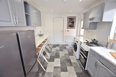 Gloucester Road, Reading, Image 4
