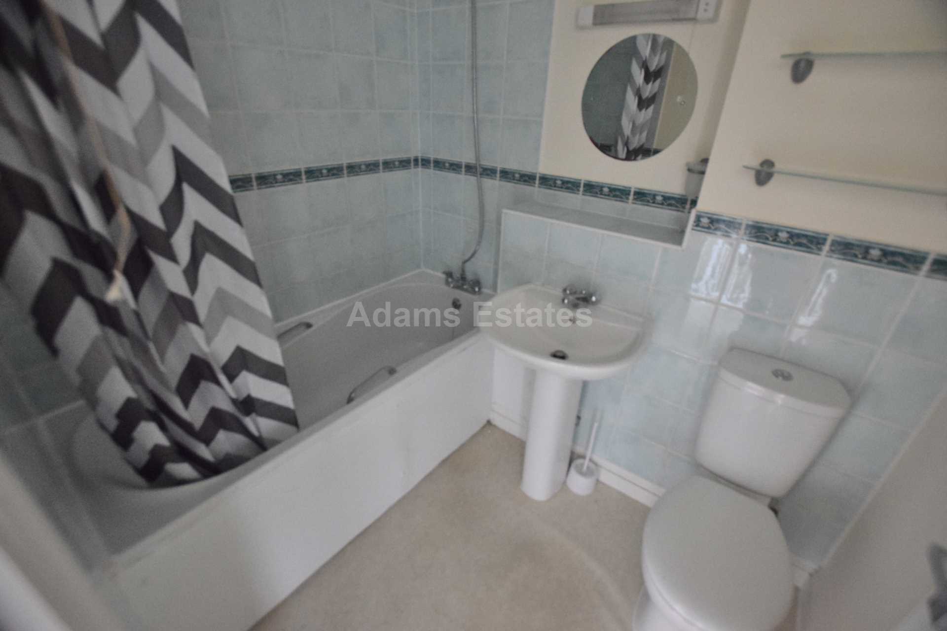 Yeoman Place, Woodley, Image 8