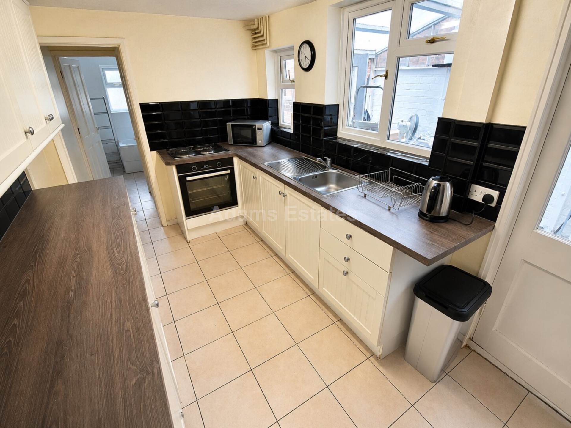 Donnington Road, University Area, Image 12