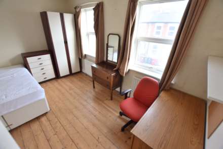 Donnington Road, University Area, Image 4