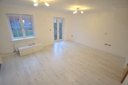 Mays Close, Reading, Image 4