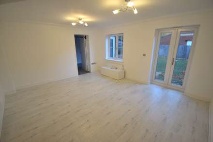 Mays Close, Reading, Image 5