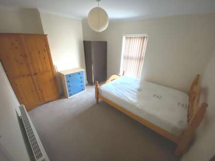 Gosbrook Road, Caversham, Image 5