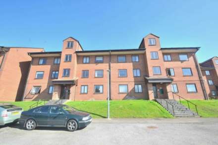 1 Bedroom Flat, Tippett Rise, Reading