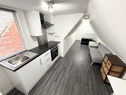 London Road, Reading, Image 1