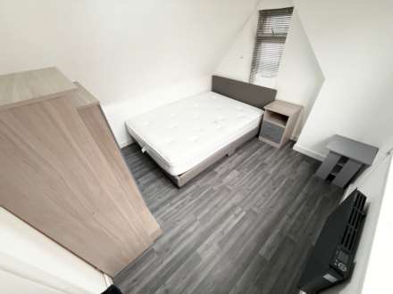 London Road, Reading, Image 4