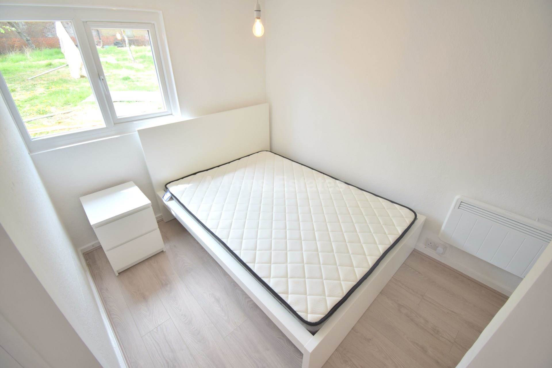 Oxford Road, Reading, Image 4