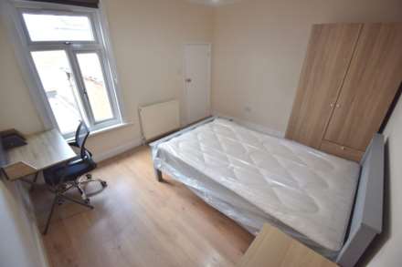 Granby Gardens, Reading, Image 8